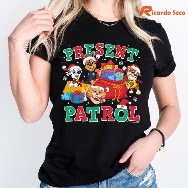 Paw Patrol - Present Patrol Christmas T-shirt is worn on the body