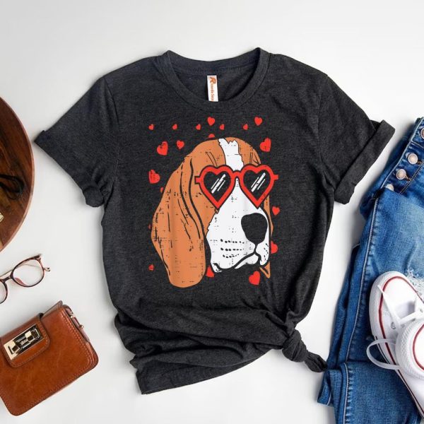 Beagle Charms Heart Glasses Edition for Valentine is Dog Lovers