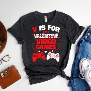 Gamer Love V Is For Video Game Valentine is Day Tee for Boys & Men